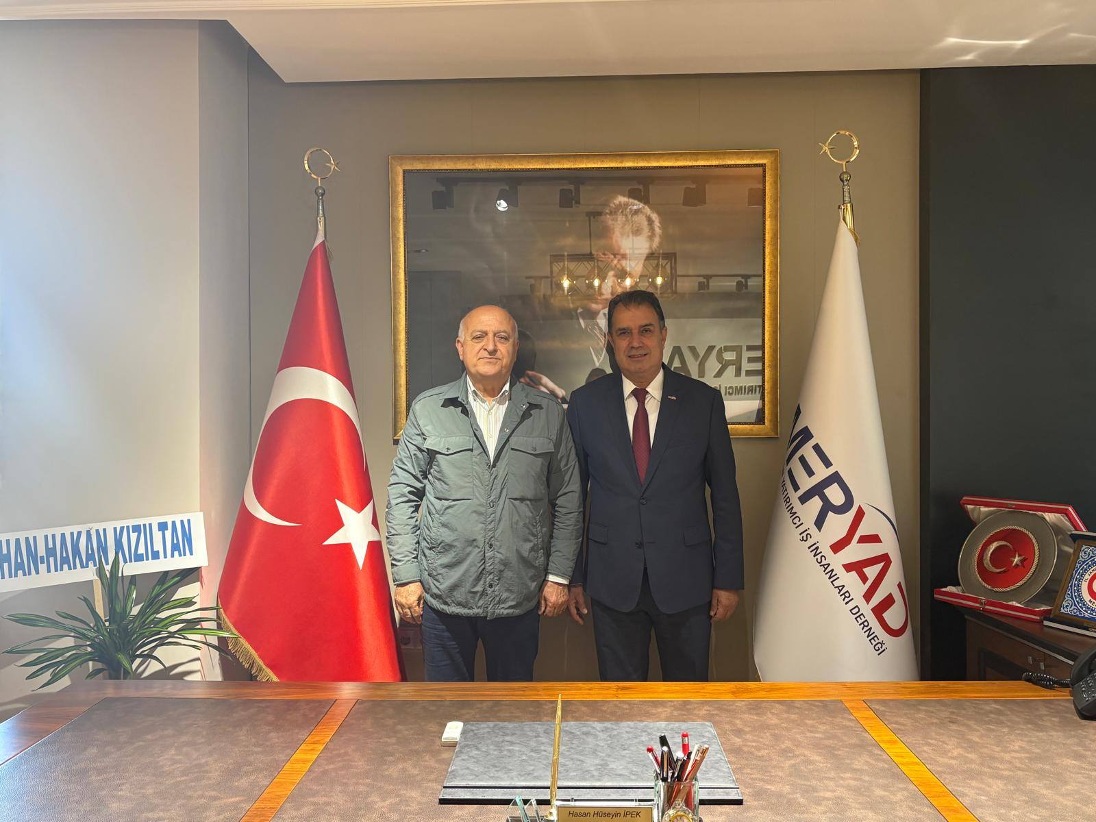 Mersin Valiliği tarafından düzenlenen 19 Mayıs Atatürk'ü Anma Gençlik ve Spor Bayramı törenlerine Başkanımız Hasan Hüseyin İpek ve başkan yardımcımız Kemal Kaçmaz katılmışlardır.