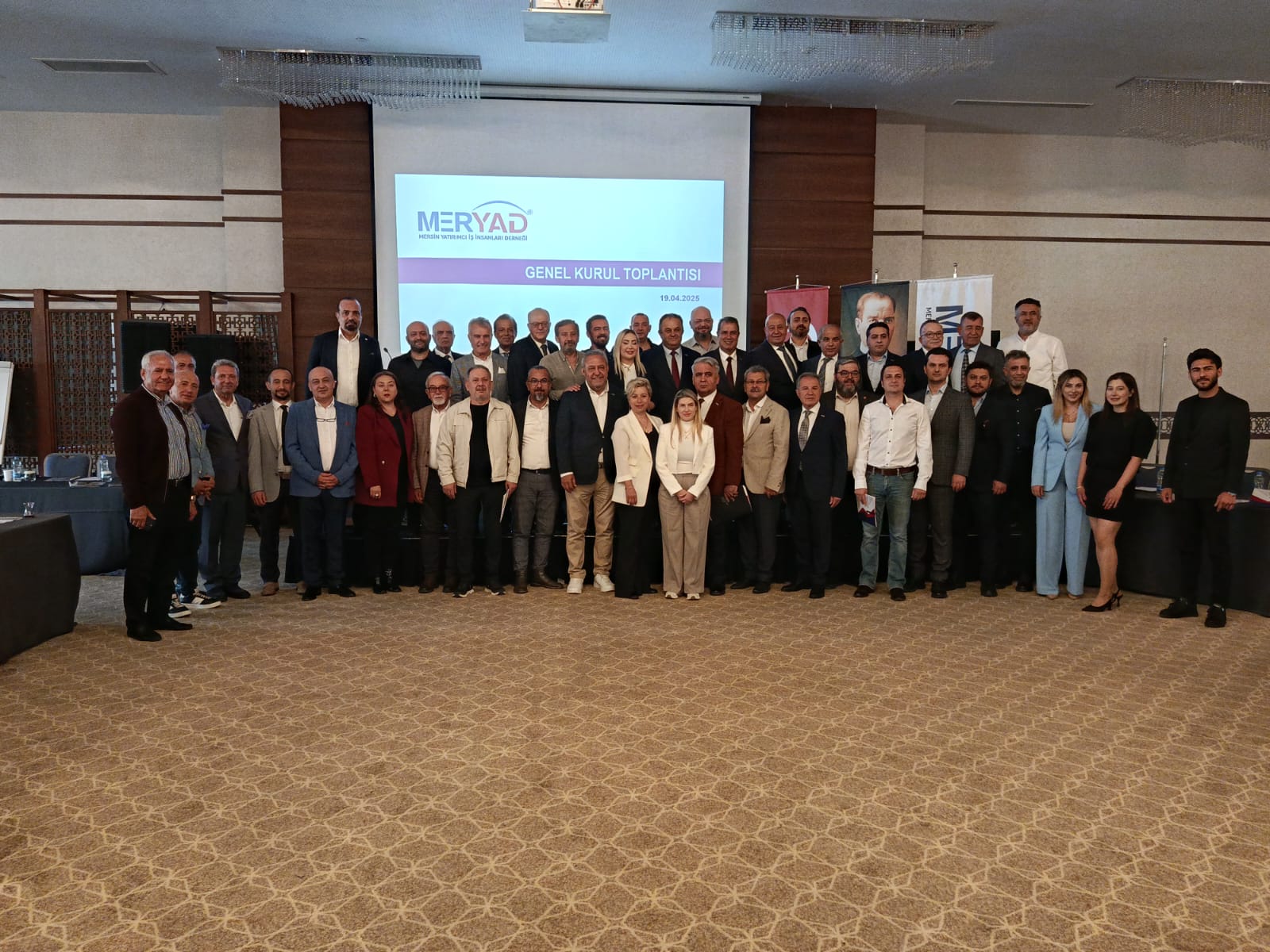 MERYAD Genel Kurul Toplantısı 19 Nisan 2025 tarihinde Mersin Divan Otel'de gerçekleştirildi. 6 yıldır başkanlık görevini yürüten Coşkun DOĞMUŞ 'un Onursal Başkan seçildiği MERYAD' ın yeni Yönetim Kurulu Başkanı Hasan Hüseyin İPEK oldu. 