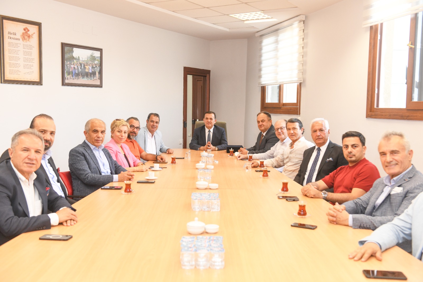 MERYAD, Mersin Yenişehir Belediye Başkanı Sn.Abdullah ÖZYİĞİT'e makamında hayırlı olsun ziyaretinde bulundu.