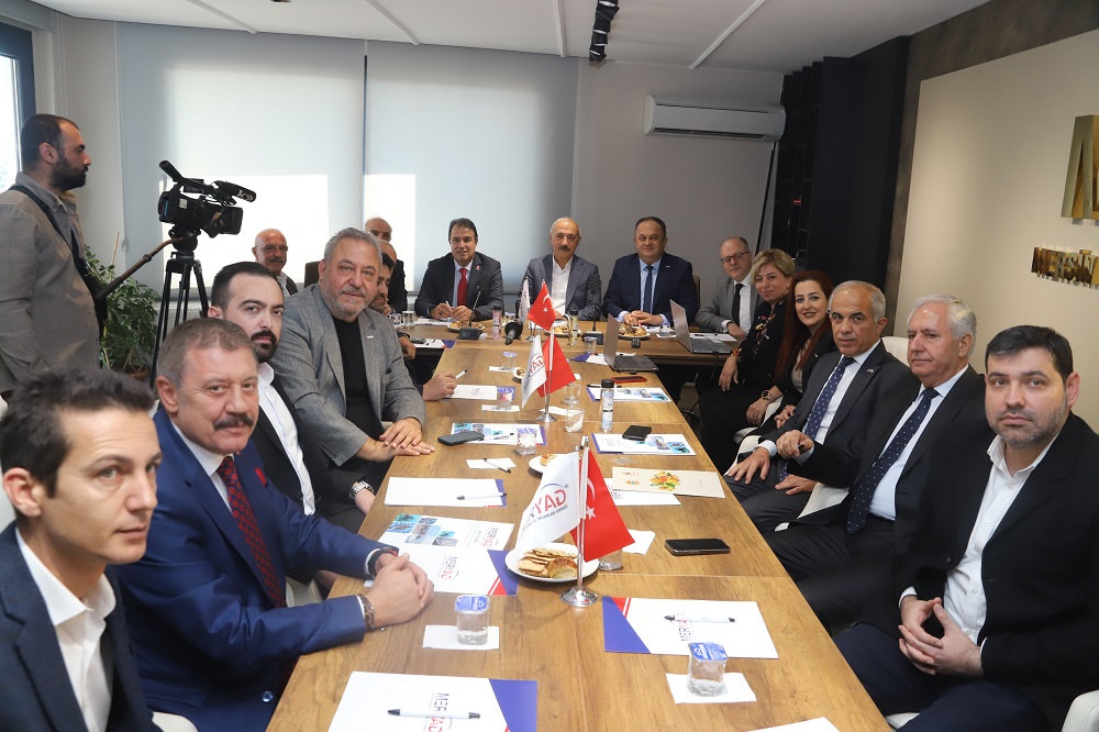 MHP Mersin milletvekilimiz Dr. Levent Uysal derneğimize nezaket ziyaretinden bulundular. 